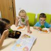 Carte colorat si nutritie copii Eroii din farfurie